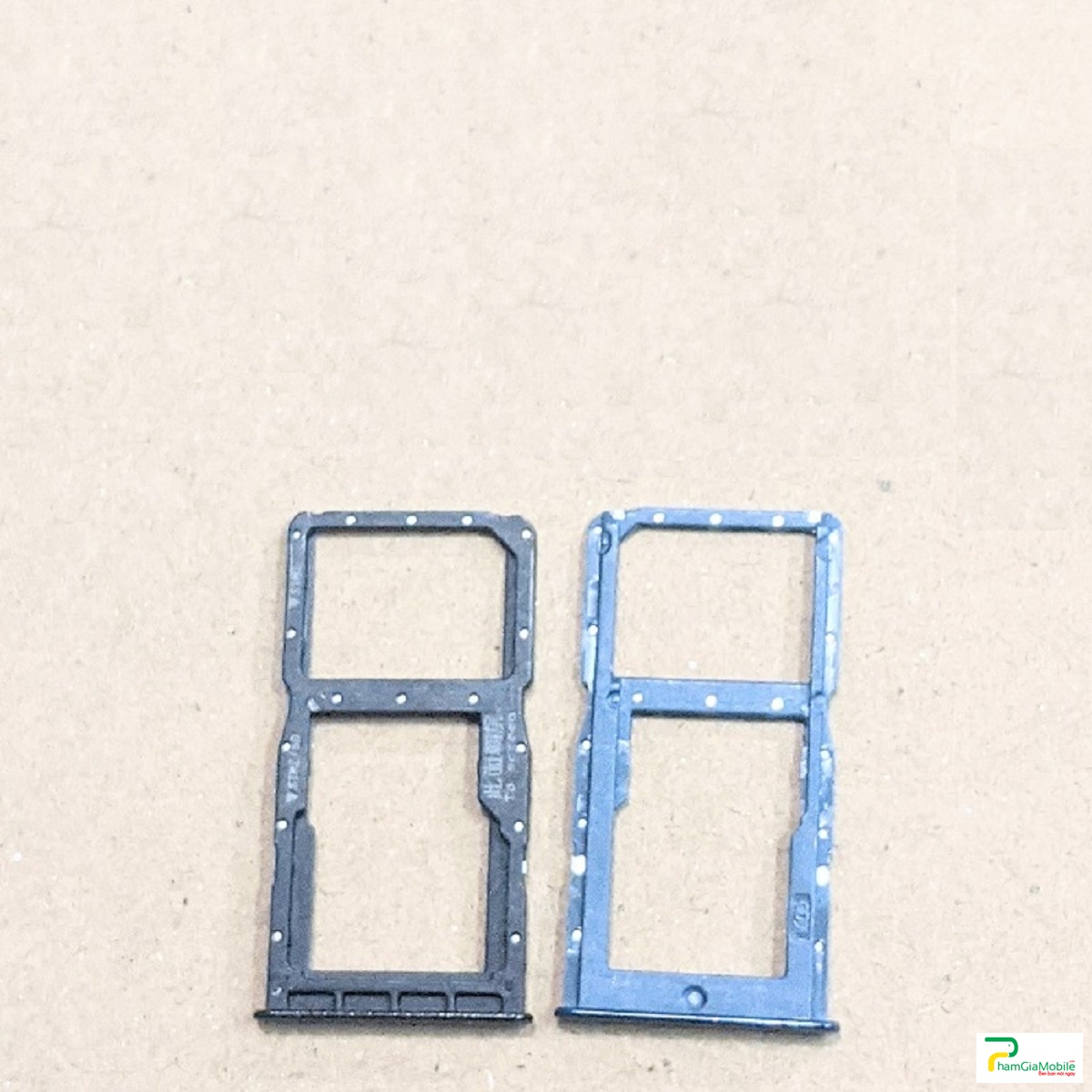 Khay Sim, Khay Thẻ Nhớ P30 Lite